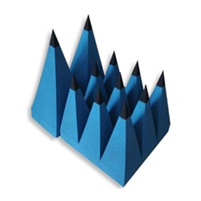 Absorbeur de micro-ondes pyramidal